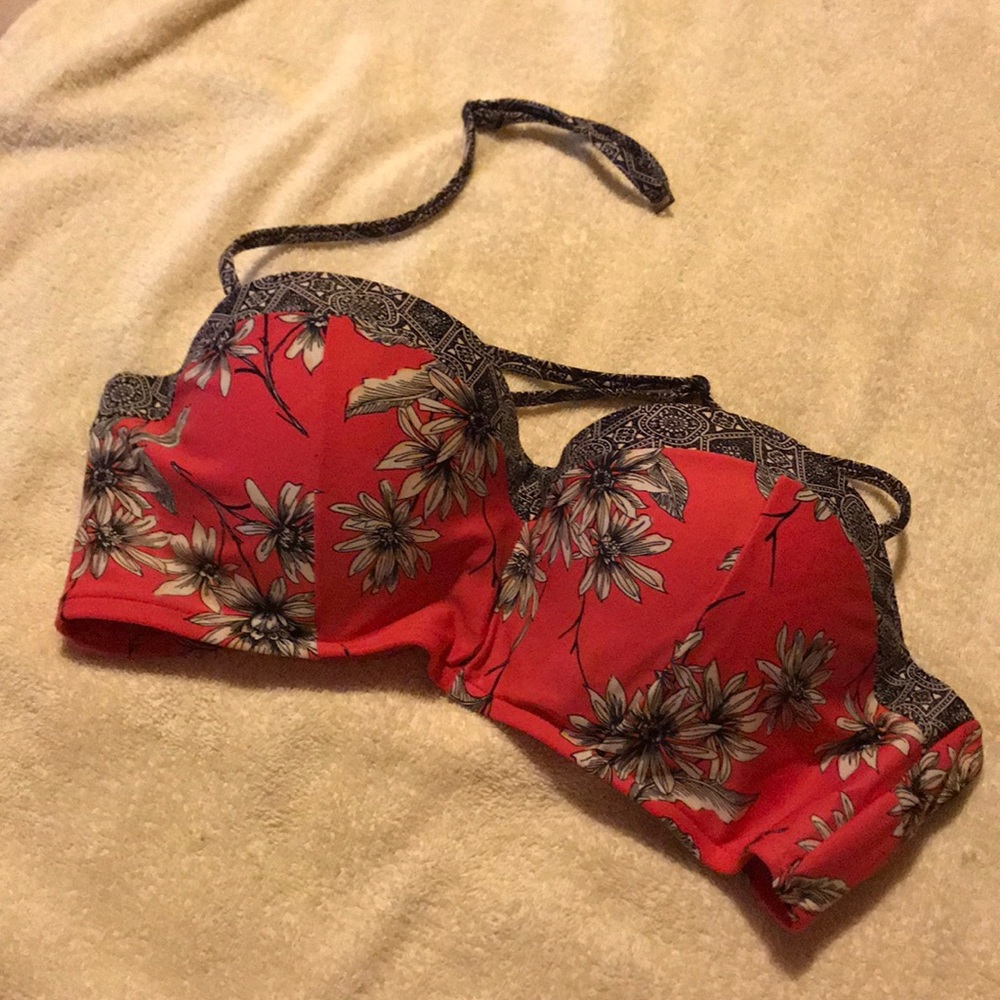 Bikini top